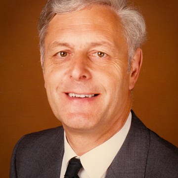 Howard Gracey