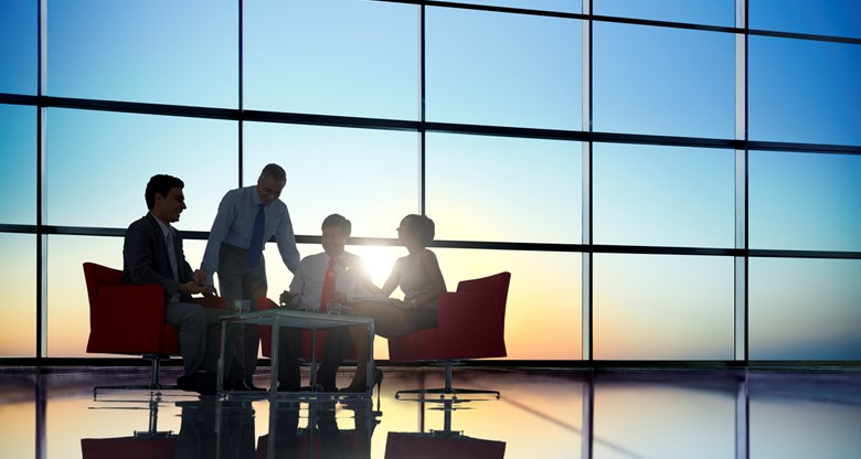 How should trustees respond to a distressed employer and weaker covenant?